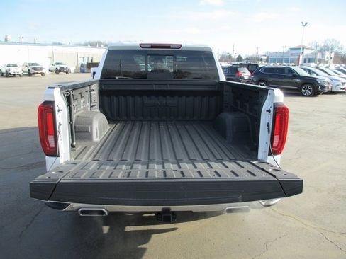 Used 2024 GMC Sierra 1500 SLT w/ SLT Premium Plus Package image 7