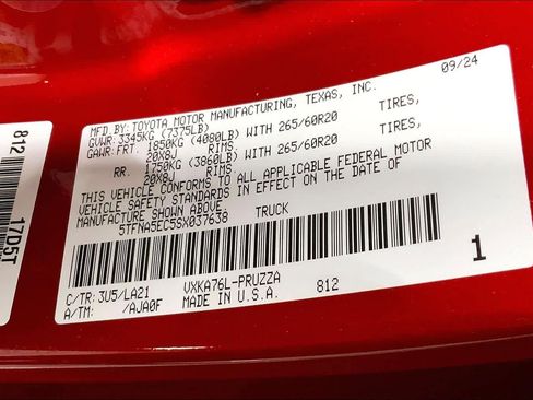 Used 2025 Toyota Tundra Platinum image 37