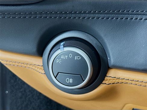 Used 2019 Ferrari 488 Spider RWD image 26