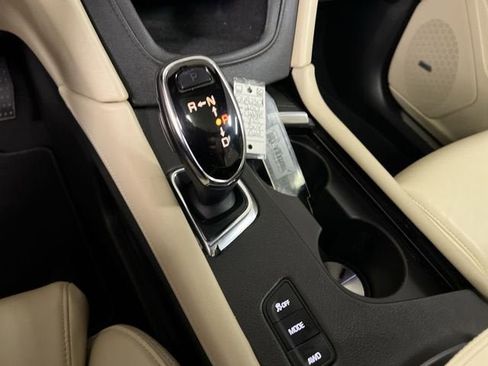 Certified 2017 Cadillac XT5 Luxury AWD/4WD image 16