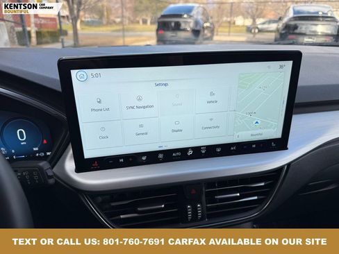 Used 2025 Ford Escape Platinum image 24