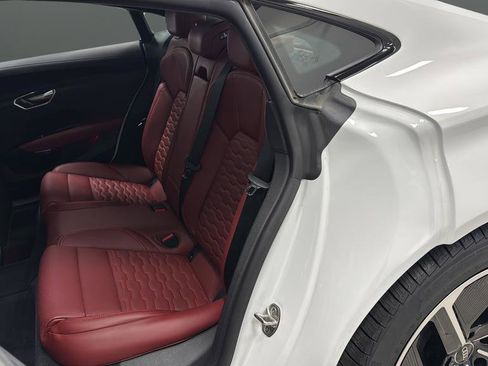 Used 2024 Audi RS e-tron GT w/ Carbon Performance Package AWD/4WD image 21