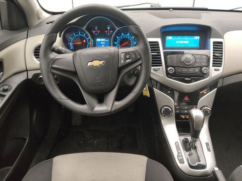 Used 2015 Chevrolet Cruze LS FWD image 22