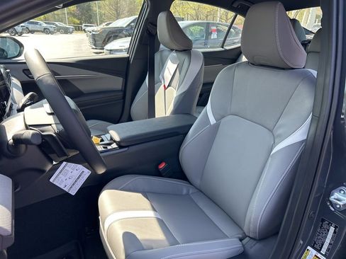 New 2026 Toyota Camry SE FWD image 3