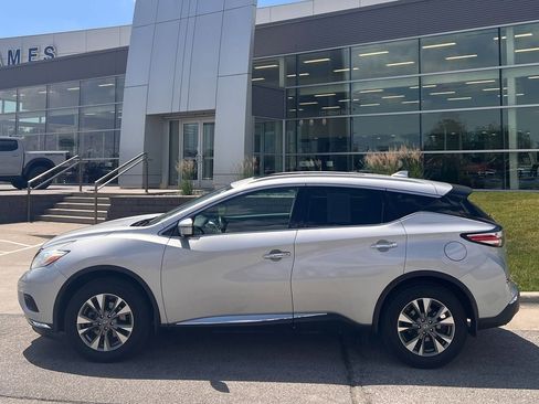 Used 2017 Nissan Murano SL w/ SL Technology Package AWD/4WD image 3
