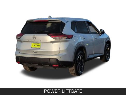 Certified 2025 Nissan Rogue SV image 9