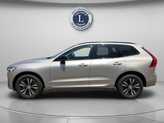 Certified 2025 Volvo XC60 B5 Core AWD/4WD image 10