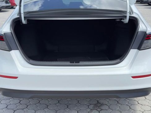 Used 2024 Honda Accord LX image 18