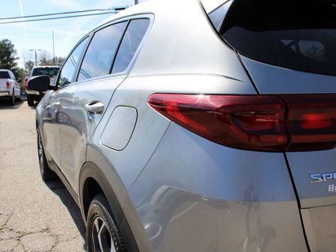 Used 2020 Kia Sportage LX image 12