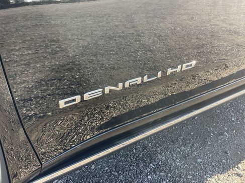 New 2026 GMC Sierra 2500 Denali w/ Denali Reserve Package AWD/4WD image 32