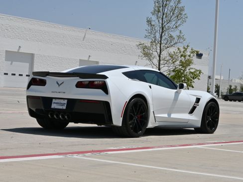 Used 2019 Chevrolet Corvette Grand Sport RWD image 9
