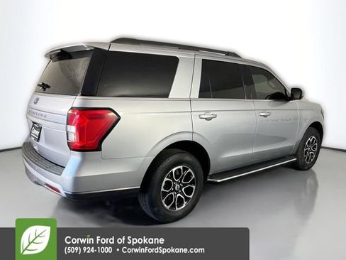 Used 2022 Ford Expedition XLT AWD/4WD image 18