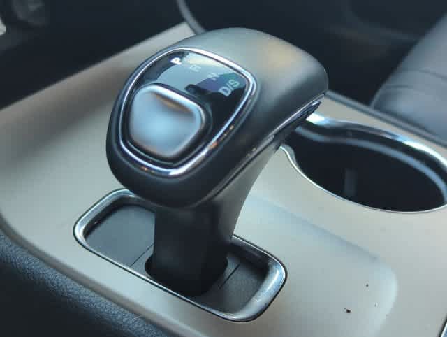 Used 2015 Jeep Grand Cherokee Limited AWD/4WD image 32