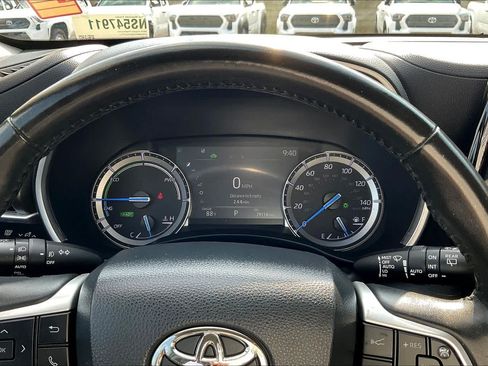 Used 2022 Toyota Highlander Bronze Edition AWD/4WD image 26