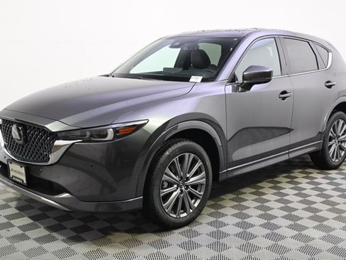 New 2025 MAZDA CX-5 Signature image 2