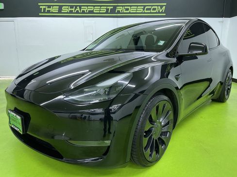 Used 2022 Tesla Model Y Performance image 5