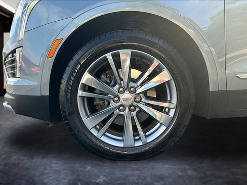 Certified 2024 Cadillac XT5 Premium Luxury w/ LPO, Floor Liner Package AWD/4WD image 32
