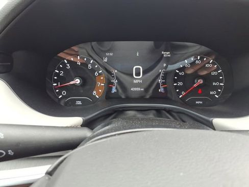 Used 2025 Jeep Compass Limited AWD/4WD image 26