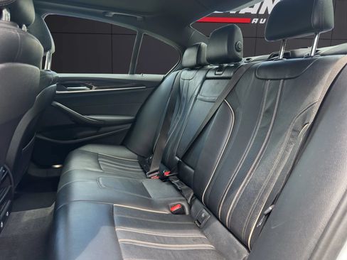 Used 2019 BMW 530e xDrive w/ Convenience Package AWD/4WD image 13