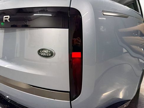 Used 2023 Land Rover Range Rover Long Wheelbase Autobiography AWD/4WD image 36