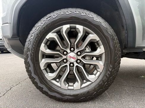 Used 2023 GMC Canyon Denali AWD/4WD image 12