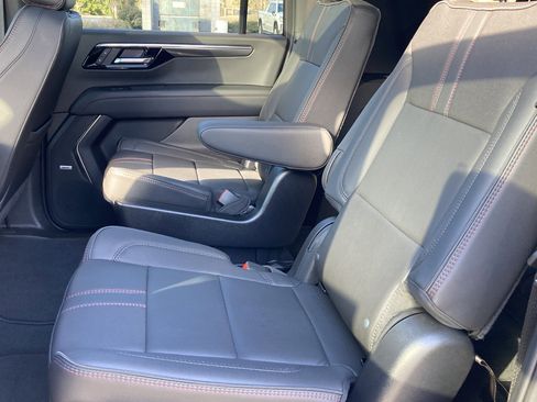 New 2025 Chevrolet Suburban RST w/ Advanced Technology Package image 15