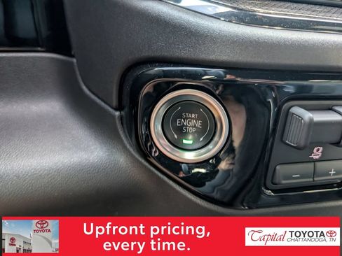 Used 2024 Chevrolet Silverado 1500 ZR2 w/ Technology Package AWD/4WD image 20
