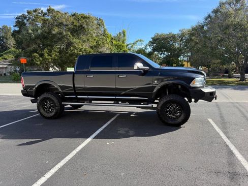 Used 2017 RAM 2500 Limited image 8