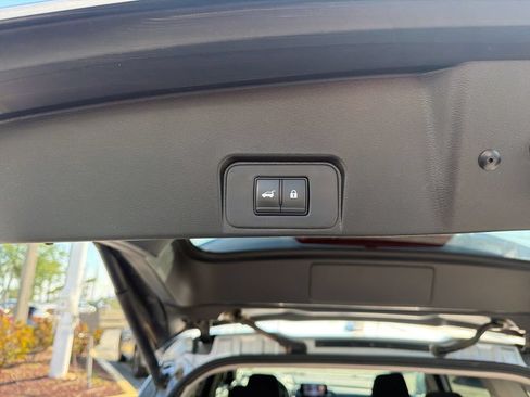 Certified 2024 Nissan Rogue SV AWD/4WD image 25