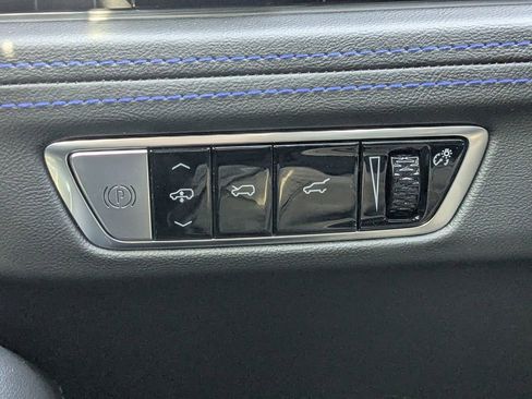 New 2025 Cadillac Escalade IQ Sport 1 w/ LPO, ONYX Package image 28