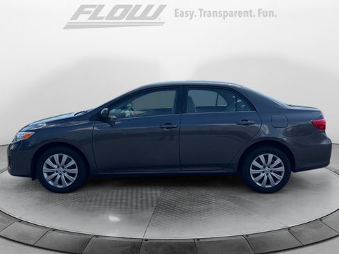 Used 2013 Toyota Corolla LE FWD image 4