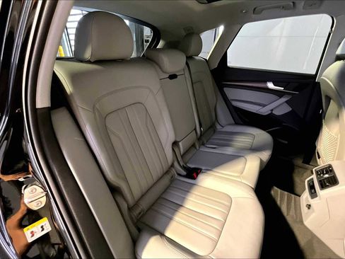 Used 2023 Audi Q5 2.0T Premium Plus w/ Premium Plus Package image 19