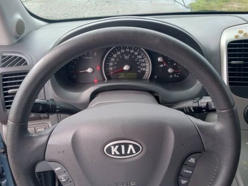 Used 2010 Kia Sedona EX w/ Luxury Pkg FWD image 14