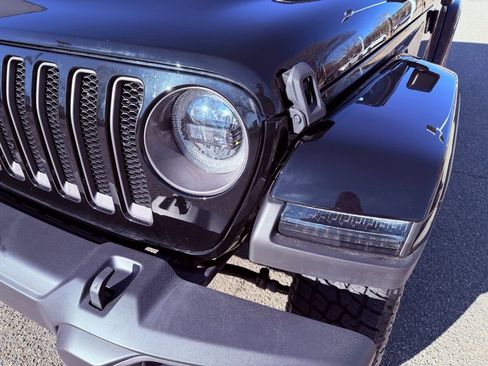 Used 2021 Jeep Wrangler Sport image 13