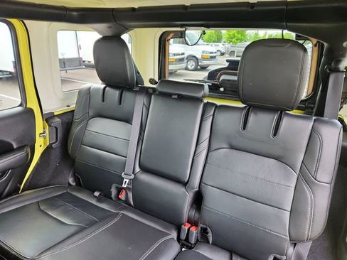 Used 2023 Jeep Wrangler Unlimited Sahara w/ Cold Weather Group AWD/4WD image 31