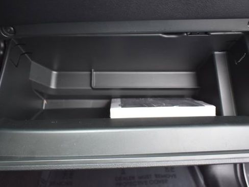 Used 2023 Ford Explorer XLT image 43