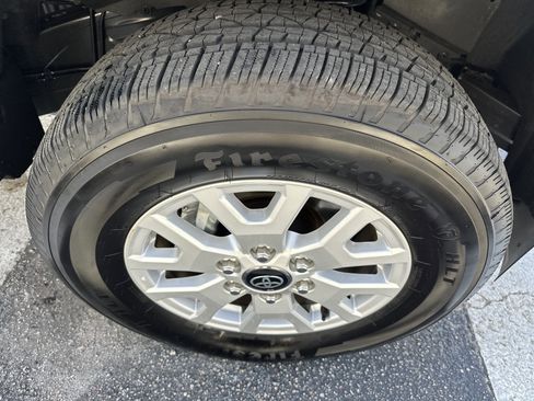 Used 2025 Toyota Tacoma SR5 image 6