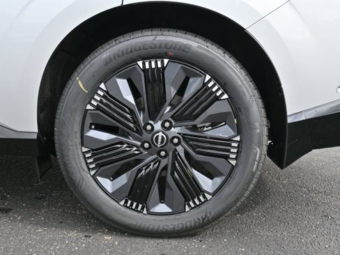 New 2025 Nissan Murano Platinum w/ Cargo Package AWD/4WD image 10
