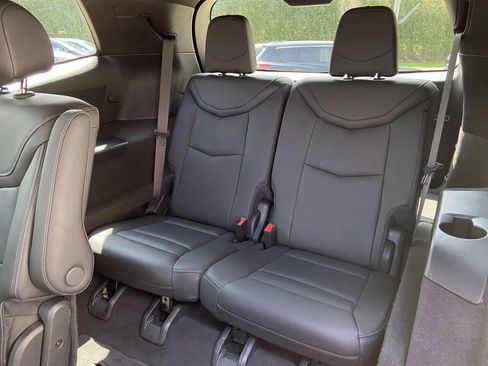 Used 2023 Cadillac XT6 Premium Luxury image 27