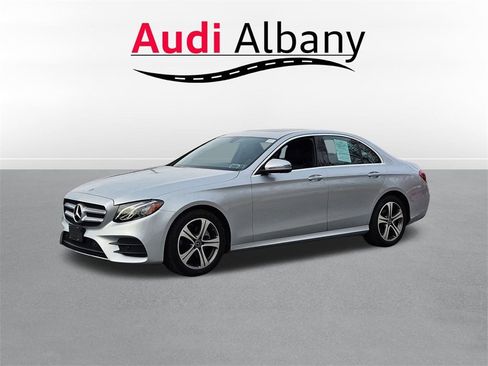 Used 2019 Mercedes-Benz E 300 4MATIC image 6