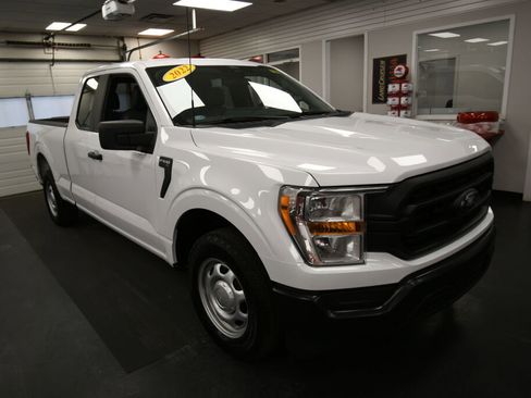 Used 2022 Ford F150 XL w/ Equipment Group 101A High RWD image 2