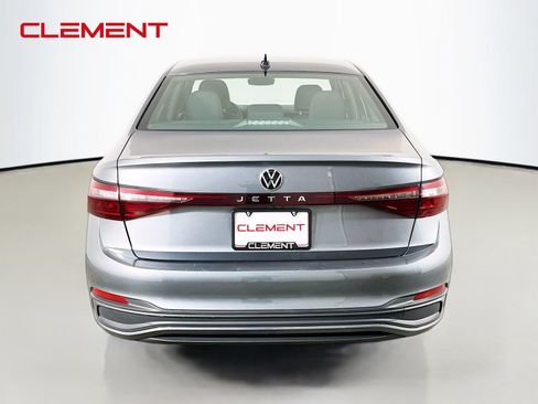 Used 2025 Volkswagen Jetta Sport FWD image 8