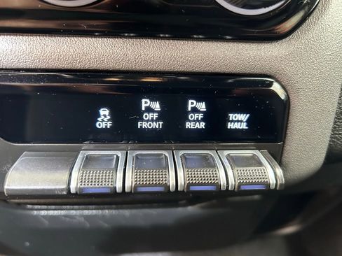 Used 2025 RAM 1500 Big Horn image 29