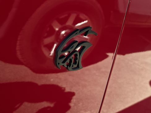 Used 2015 Dodge Challenger SRT Hellcat image 6