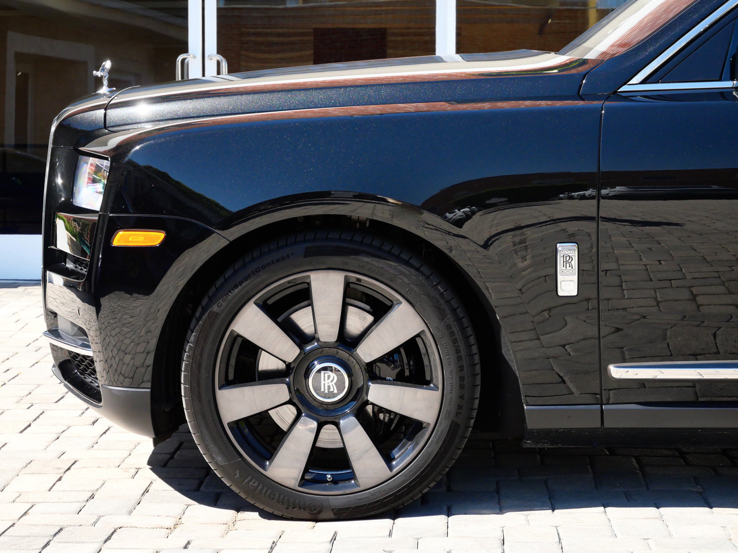 Certified 2022 Rolls-Royce Cullinan w/ Technology Package AWD/4WD image 13
