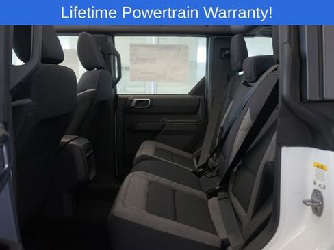 New 2025 Ford Bronco 4-Door image 29