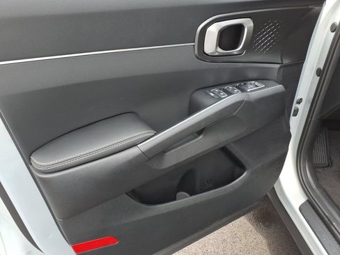 New 2026 Kia Sorento S FWD image 13