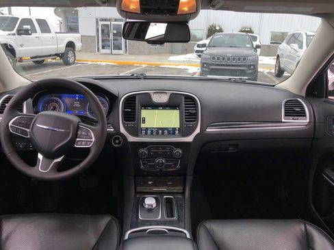 Used 2023 Chrysler 300 Touring L w/ Popular Equipment Group image 27