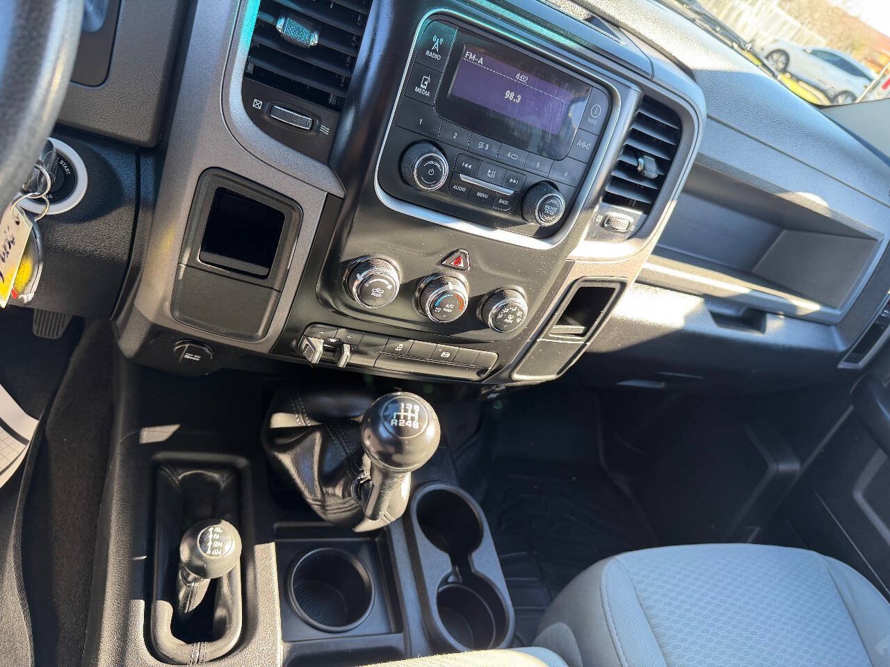 Used 2016 RAM 3500 Tradesman w/ Chrome Appearance Group AWD/4WD image 11