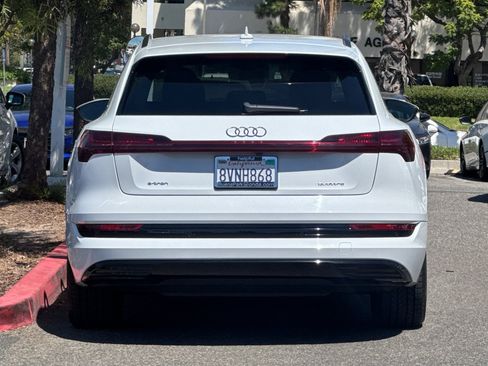 Used 2021 Audi e-tron Premium w/ Convenience Plus Package AWD/4WD image 9